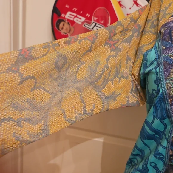 Maaji Teal and Gray Patterned Garment - Picture 3 of 8